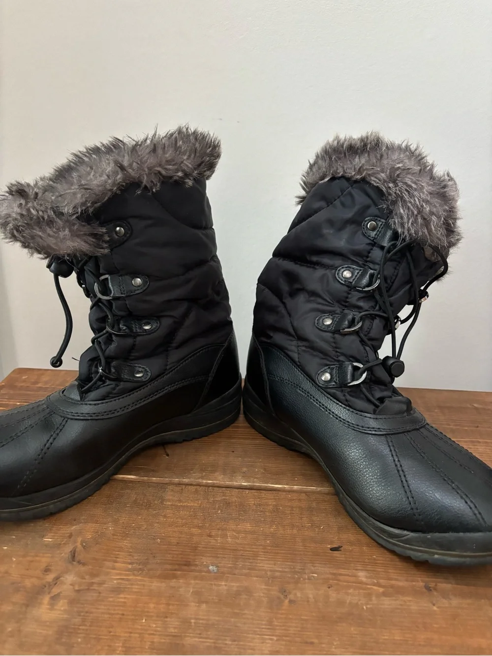 Cougar stylish black